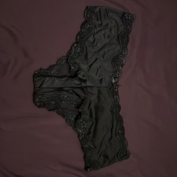 Victoria's Secret Black Cheeky, lace accent and sheer back panty, sz M - Picture 2 of 6